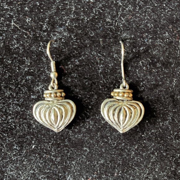 American Vintage Jewelry - Vintage 90s silver tone sacred heart drop earrings